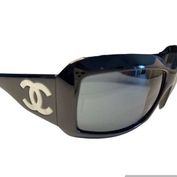 CHANEL Mother of Pearl 5076-H Black Square CC Sunglasses - Box Case, Cloth, Auth main image 10